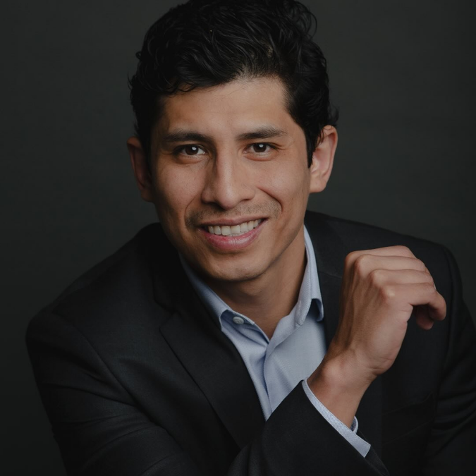 Dr. Rolando Gustavo Toledo Pacheco